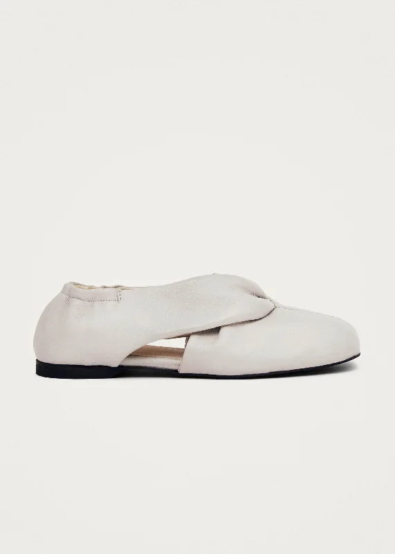 Alaula Light Grey Leather Ballet Flats