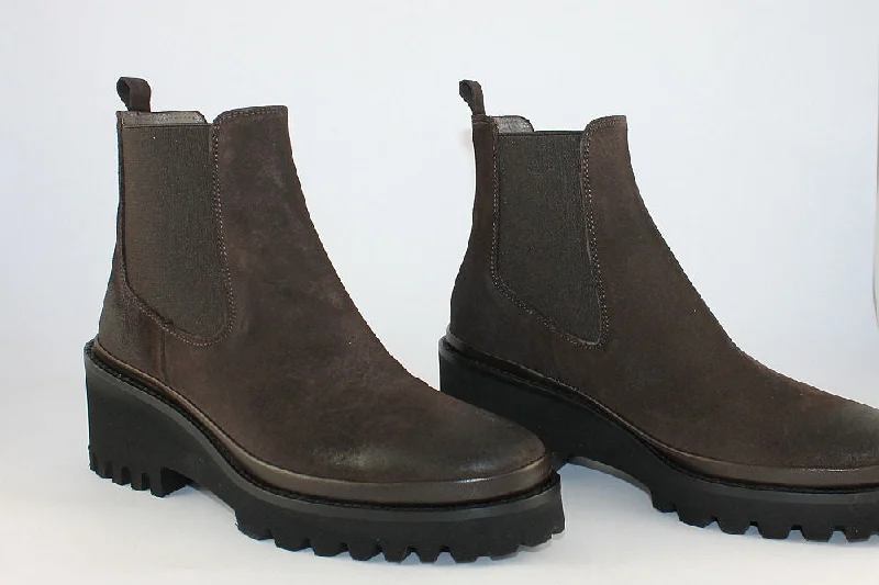 'Giulia Chocolate' Suede Chelsea Boot