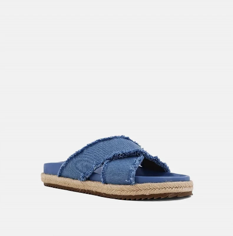 Super Bargain Women's Courtney Slides In Navy
