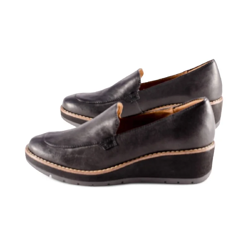 Women's Farland Wedge Loafers In Black Leather