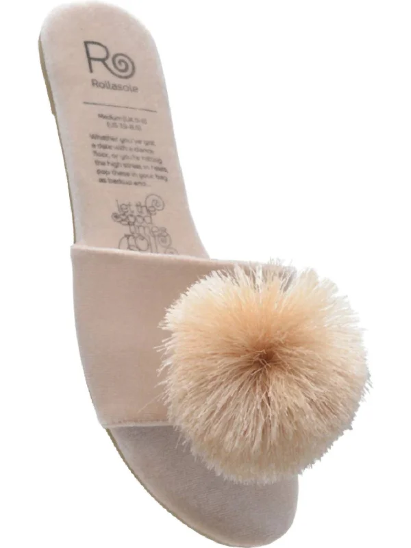Fantastic Deals Women's Pom Pom Slippers In Champagne