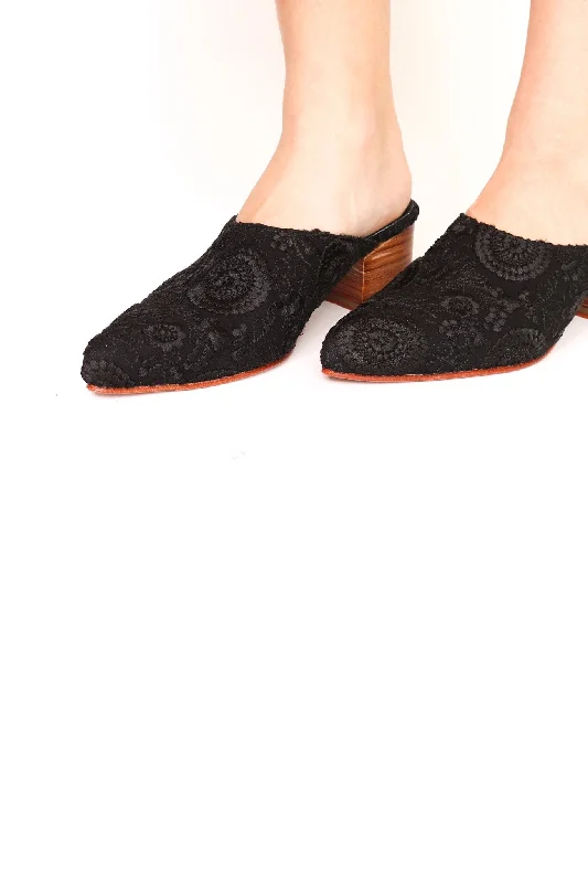 black solid embroidered