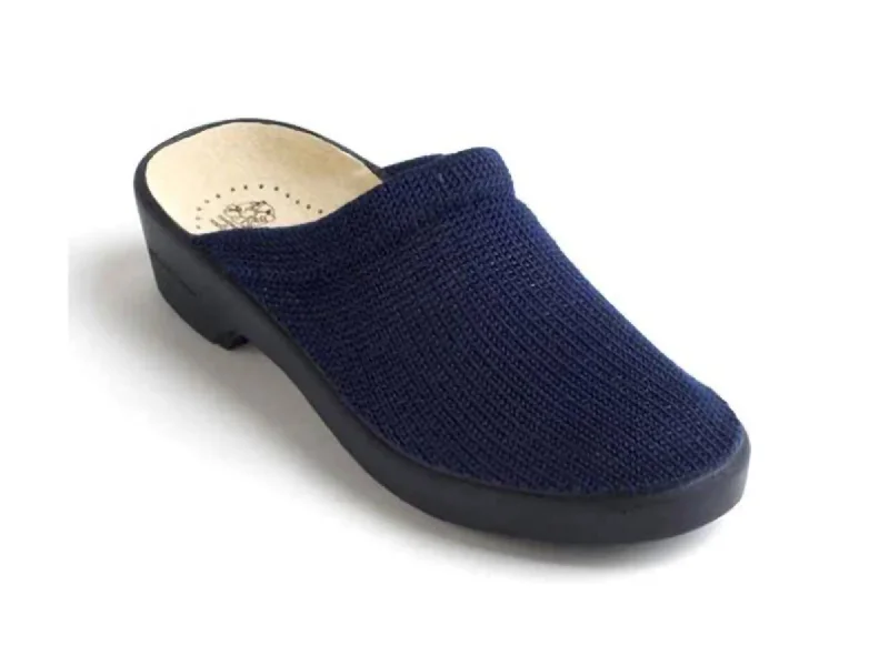 Women's - Classic Light Clog 1001 In Navy